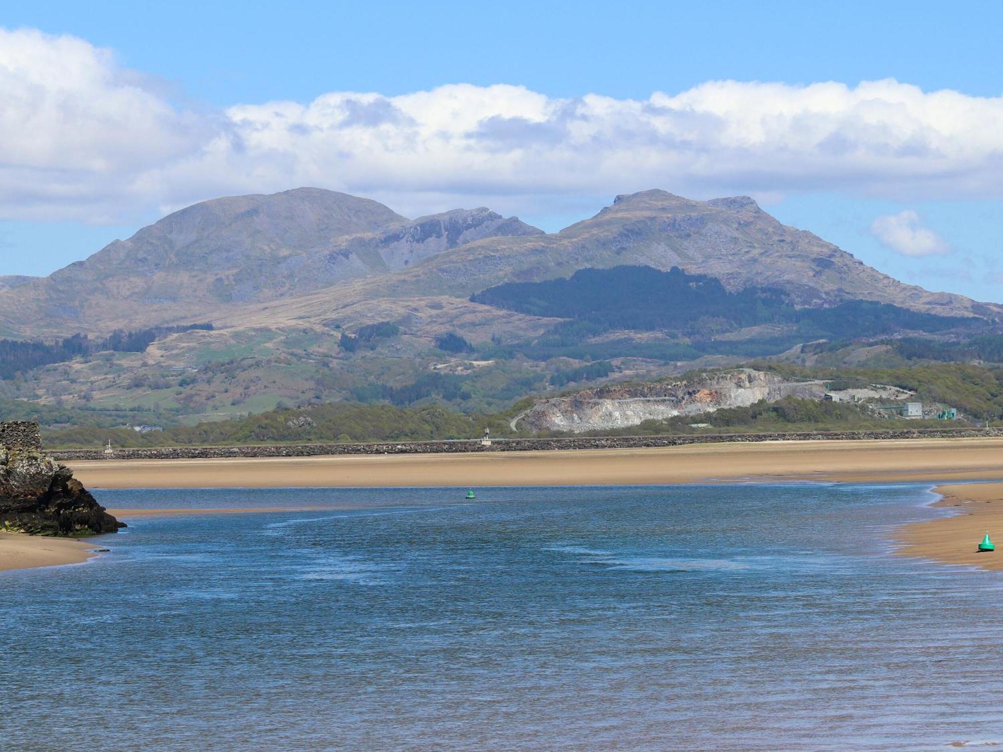 Sea View Apartment Porthmadog Exterior photo